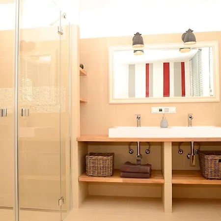 Haus Sturmmoewe Waldstrasse * Wyk auf Föhr